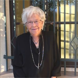 Meet your Posher, Virginia